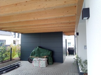 1394 Carport