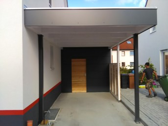 404 Carport